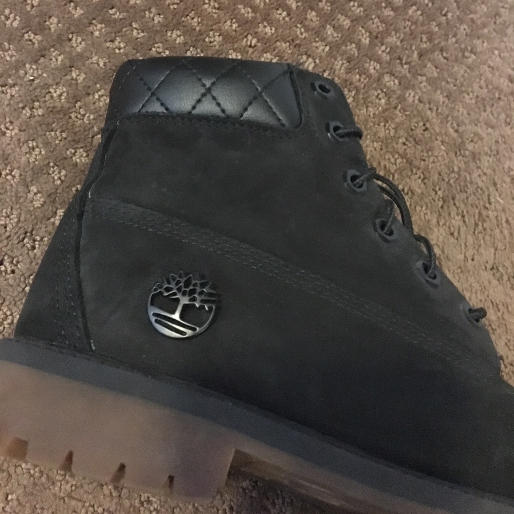 Black timberland boots